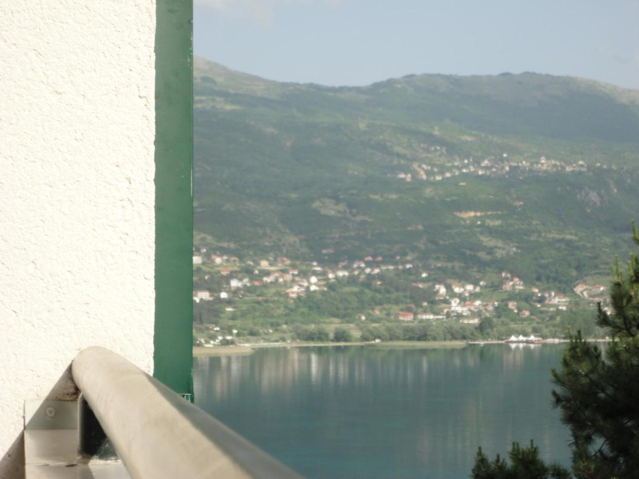 Accommodation J&T Охрид Екстериор снимка