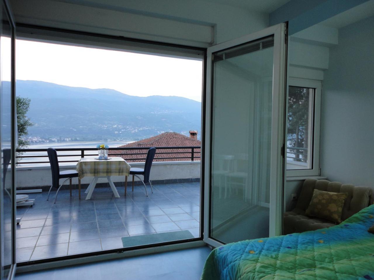 Accommodation J&T Охрид Екстериор снимка