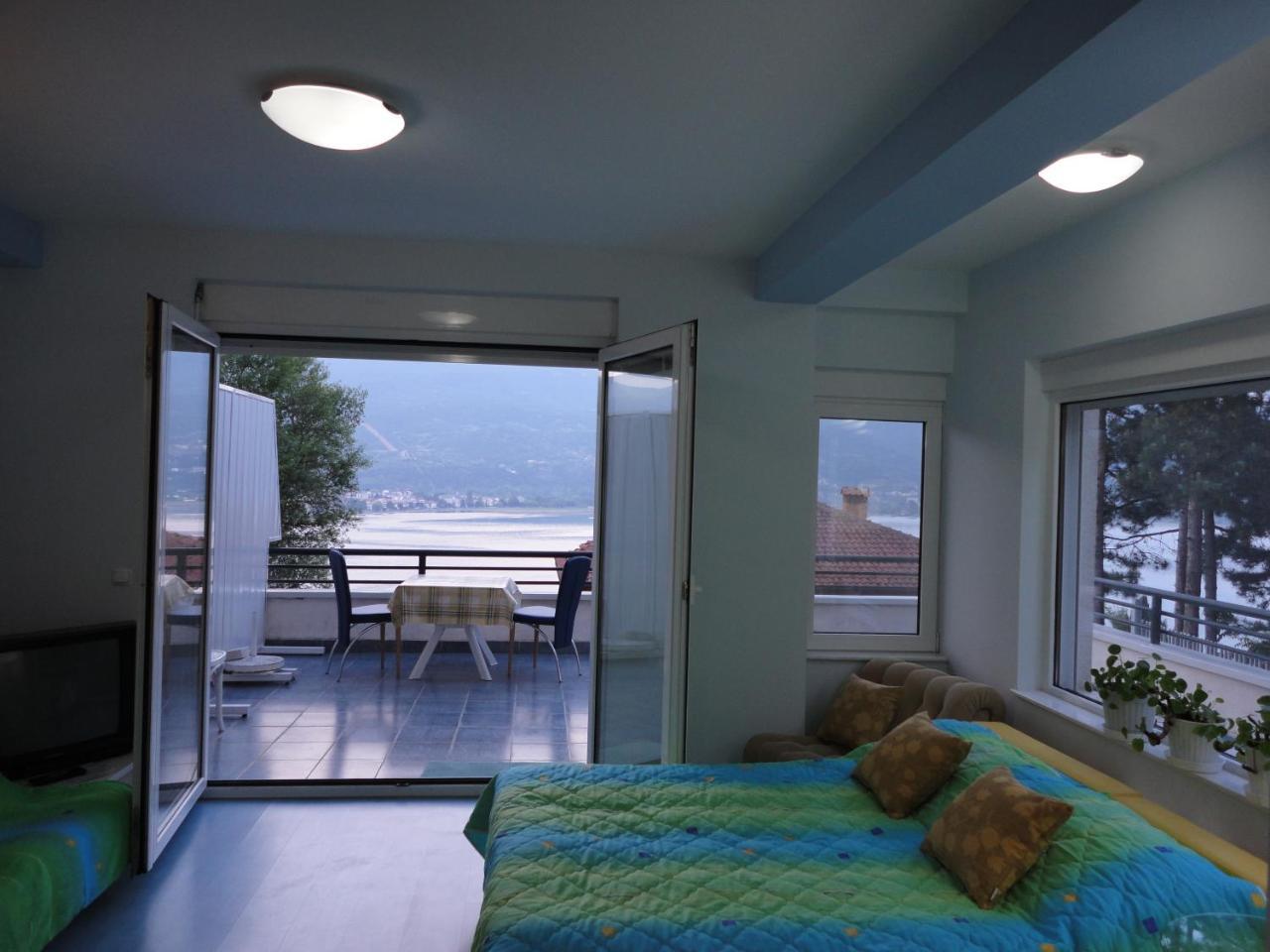 Accommodation J&T Охрид Екстериор снимка